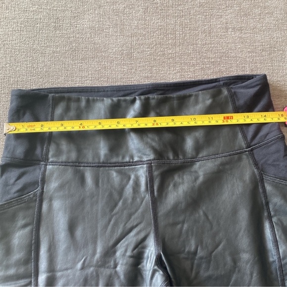 Athleta 870859 Gleam Chaturanga To Town Tight Faux Leather Pant - Picture 8 of 10